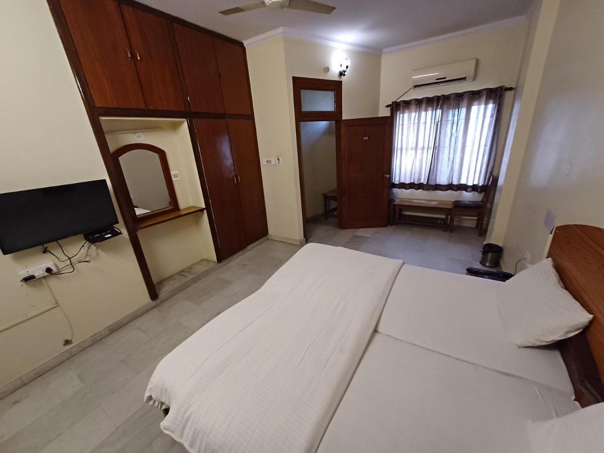 Hotel Raghav Palace 1 Km Jaipur Junction & Bus Stand Sindhi Camp Exterior foto